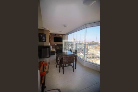 Apartamento à venda com 3 quartos, 108m² em Vila Bertioga, São Paulo