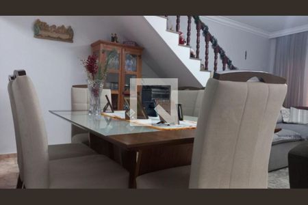 Casa à venda com 3 quartos, 104m² em Vila Carrão, São Paulo