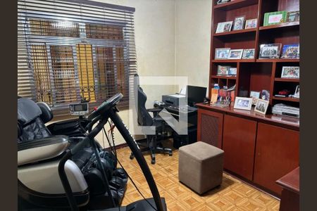 Casa à venda com 6 quartos, 330m² em Vila Ré, São Paulo