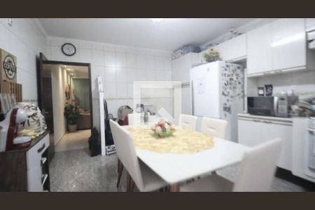 Casa à venda com 2 quartos, 93m² em Vila Carrão, São Paulo