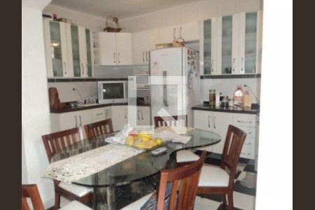 Casa à venda com 3 quartos, 260m² em Vila Libanesa, São Paulo