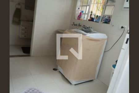 Casa à venda com 3 quartos, 260m² em Vila Libanesa, São Paulo