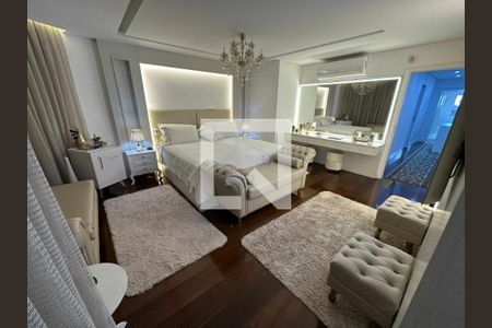 Casa à venda com 5 quartos, 510m² em Vila Carrão, São Paulo