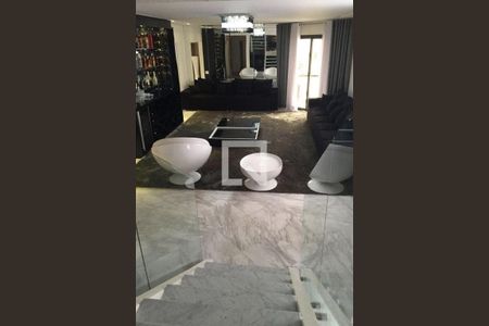 Apartamento à venda com 3 quartos, 758m² em Vila Gomes Cardim, São Paulo