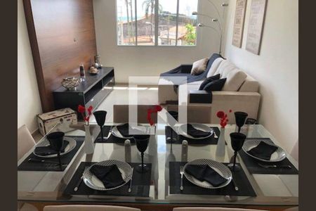 Casa à venda com 3 quartos, 112m² em Jardim Fernandes, São Paulo