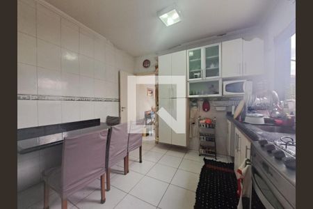 Casa à venda com 3 quartos, 300m² em Vila Santa Isabel, São Paulo