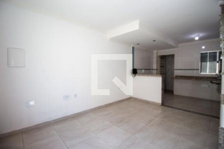 Sala de casa de condomínio para alugar com 2 quartos, 72m² em Jardim Silva Teles, São Paulo