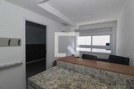 Sala/Cozinha de apartamento à venda com 1 quarto, 31m² em Cidade Baixa, Porto Alegre