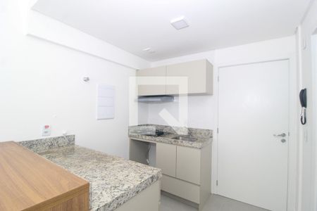 Sala/Cozinha de apartamento à venda com 1 quarto, 31m² em Cidade Baixa, Porto Alegre