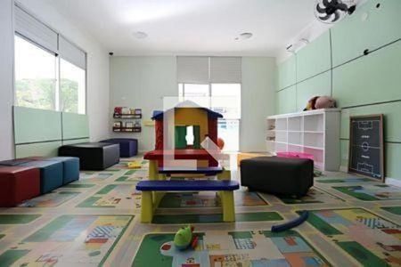 Apartamento à venda com 2 quartos, 70m² em Vila Yara, Osasco