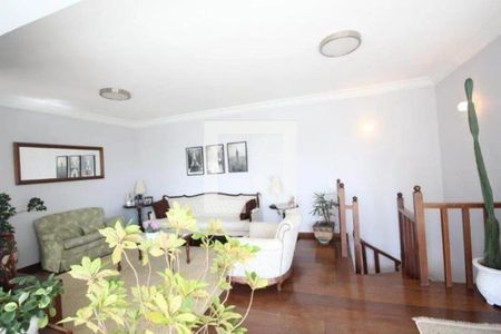 Apartamento à venda com 2 quartos, 137m² em Vila Madalena, São Paulo