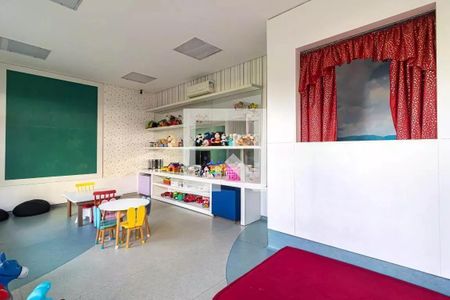 Apartamento à venda com 3 quartos, 94m² em Vila Romana, São Paulo