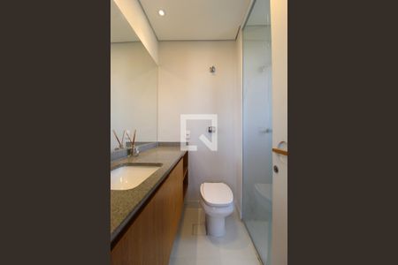 Banheiro da Suíte de apartamento para alugar com 3 quartos, 110m² em Vila Olímpia, São Paulo