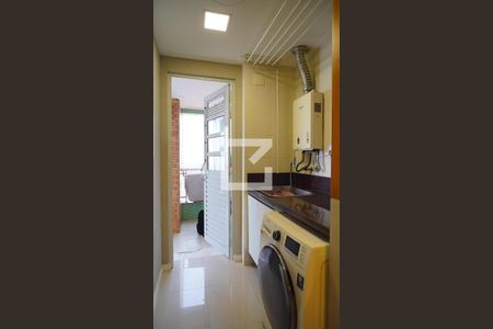 Área de serviço de apartamento para alugar com 3 quartos, 107m² em Trindade, Florianópolis
