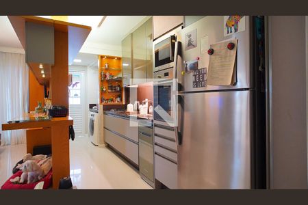 Cozinha de apartamento para alugar com 3 quartos, 107m² em Trindade, Florianópolis