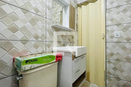 Banheiro de casa para alugar com 2 quartos, 35m² em Vila Alzira, Guarulhos