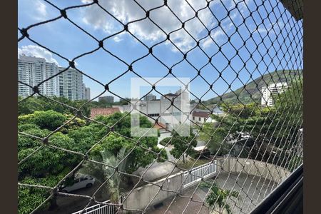 Varanda de apartamento para alugar com 3 quartos, 96m² em Barra da Tijuca, Rio de Janeiro