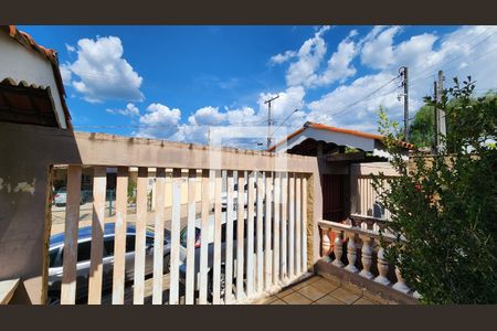 Quintal de casa à venda com 4 quartos, 120m² em Jardim Vera Cruz, Jundiaí