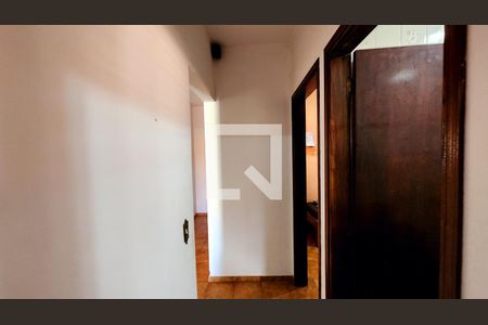 Corredor de casa à venda com 4 quartos, 120m² em Jardim Vera Cruz, Jundiaí
