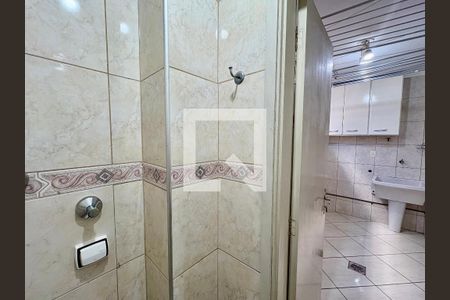 Banheiro de serviço de apartamento à venda com 3 quartos, 110m² em Vila Pirapora, Jundiaí