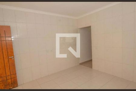 Casa à venda com 2 quartos, 98m² em Vila Carrão, São Paulo