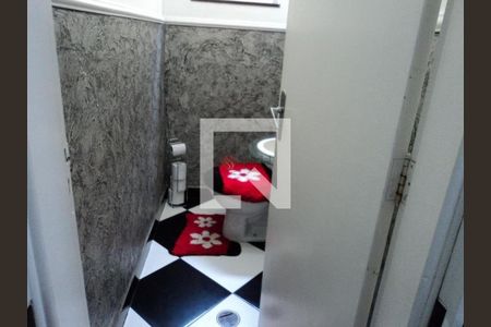 Casa à venda com 3 quartos, 200m² em Vila Tolstoi, São Paulo