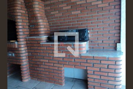 Casa à venda com 3 quartos, 200m² em Vila Tolstoi, São Paulo