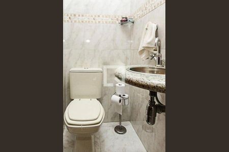 Casa à venda com 3 quartos, 108m² em Vila Carrão, São Paulo