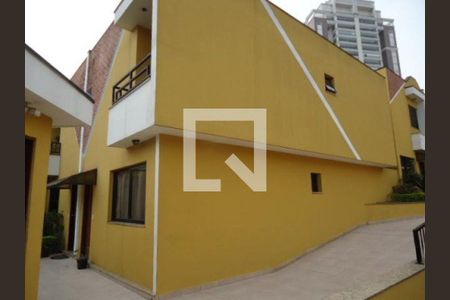 Casa à venda com 3 quartos, 108m² em Vila Carrão, São Paulo