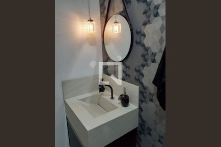 Casa à venda com 3 quartos, 152m² em Vila Antonina, São Paulo