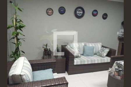 Casa à venda com 3 quartos, 152m² em Vila Antonina, São Paulo