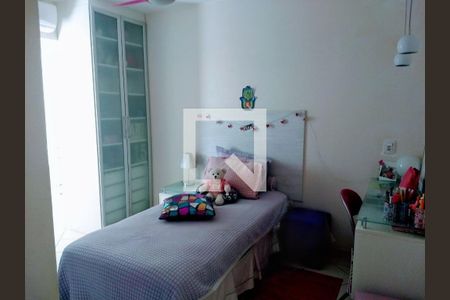 Casa à venda com 3 quartos, 200m² em Vila Regente Feijó, São Paulo