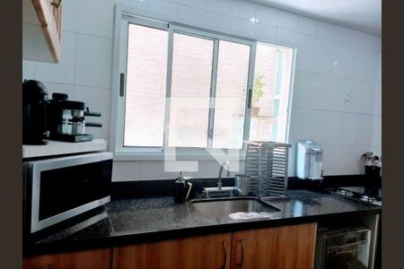 Casa à venda com 3 quartos, 200m² em Vila Regente Feijó, São Paulo