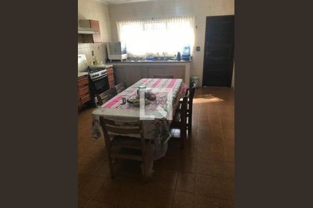 Casa à venda com 3 quartos, 330m² em Vila Matilde, São Paulo