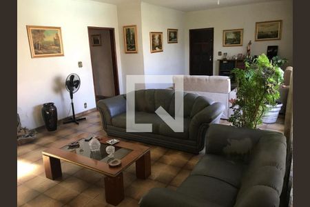 Casa à venda com 3 quartos, 330m² em Vila Matilde, São Paulo