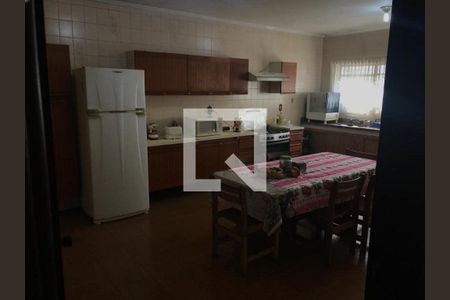 Casa à venda com 3 quartos, 330m² em Vila Matilde, São Paulo