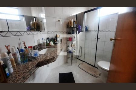 Casa à venda com 3 quartos, 241m² em Vila Carrão, São Paulo