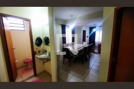 Casa à venda com 3 quartos, 241m² em Vila Carrão, São Paulo