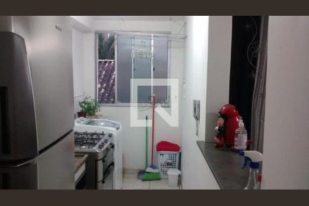 Apartamento à venda com 2 quartos, 49m² em Jardim Santa Teresinha, São Paulo