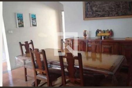 Casa à venda com 4 quartos, 240m² em Chácara Mafalda, São Paulo