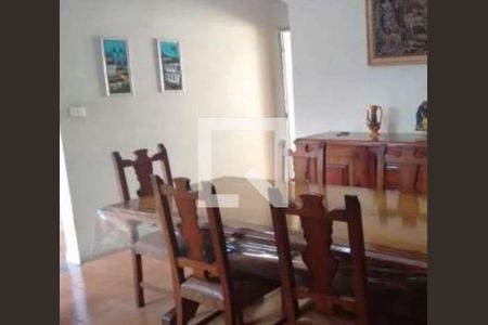 Casa à venda com 4 quartos, 240m² em Chácara Mafalda, São Paulo