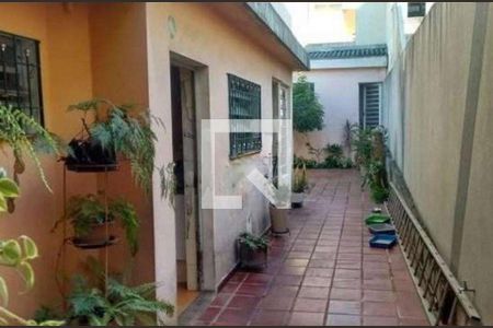 Casa à venda com 4 quartos, 240m² em Chácara Mafalda, São Paulo