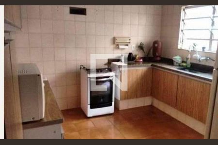 Casa à venda com 4 quartos, 240m² em Chácara Mafalda, São Paulo