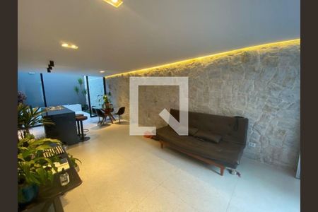 Casa à venda com 3 quartos, 130m² em Vila Gomes Cardim, São Paulo