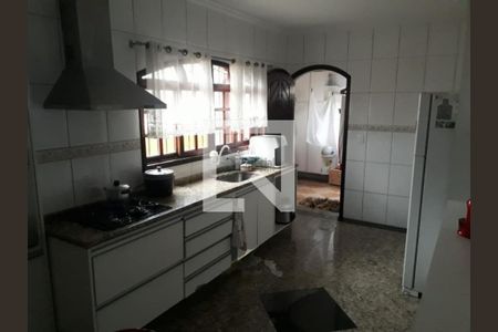 Casa à venda com 3 quartos, 248m² em Vila Guilhermina, São Paulo