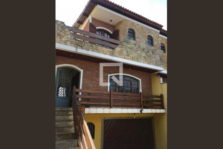 Casa à venda com 3 quartos, 248m² em Vila Guilhermina, São Paulo