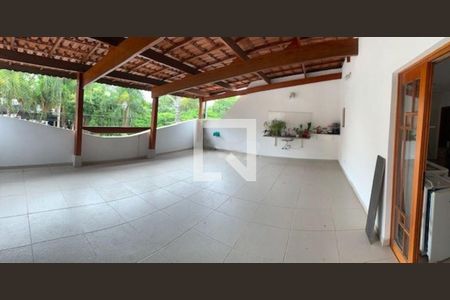 Casa à venda com 2 quartos, 220m² em Jardim Textil, São Paulo