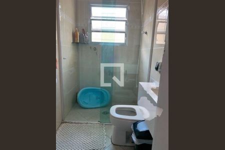 Casa à venda com 5 quartos, 230m² em Vila Antonieta, São Paulo