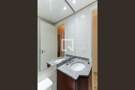 Banheiro Social de apartamento à venda com 3 quartos, 70m² em Belenzinho, São Paulo