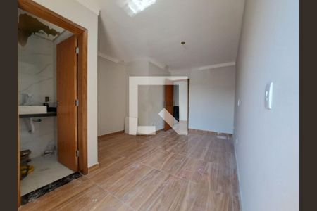 Casa à venda com 2 quartos, 129m² em Vila Carrão, São Paulo